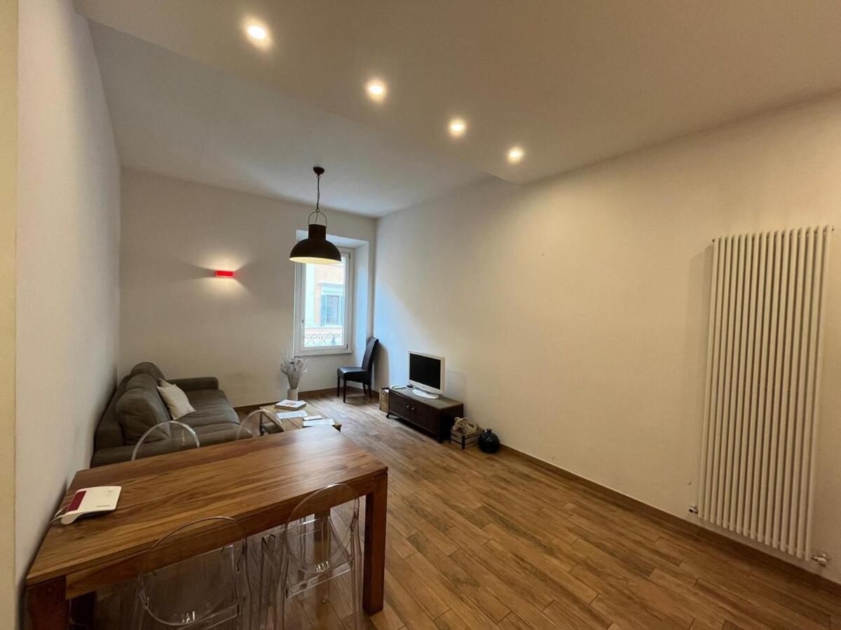 La Dolce Vita - Luxury Colosseum Boutique Apartment Roma Eksteriør bilde
